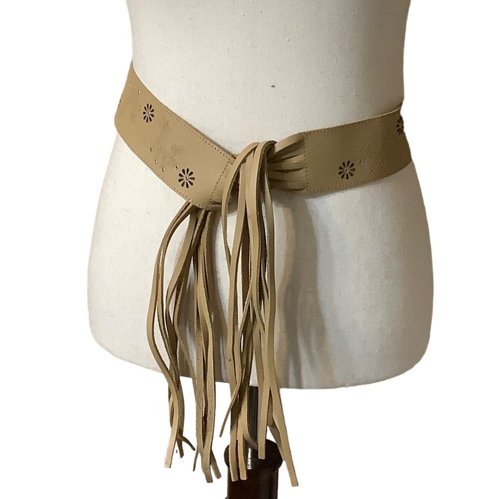 Embossed Floral Flower Western Belt Women Small Tan Tassel Boho Cowgirl 2" Wide